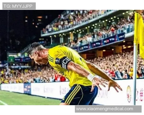 当足球巨星场上陷入无语时刻意外瞬间引发全场笑声 当足球巨星场上陷入无语时刻意外瞬间引发全场笑声